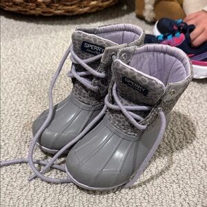 Sperry Kids Gray and Silver Patterned Boots